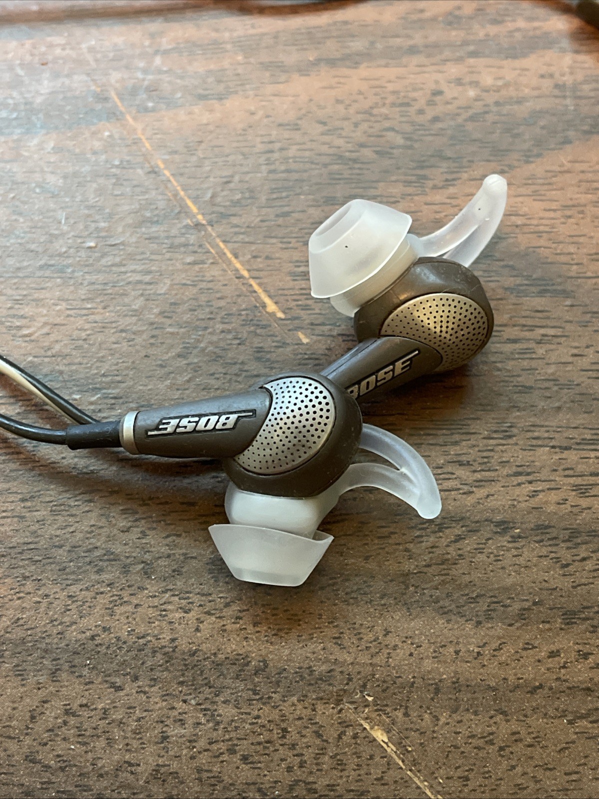 Bose QC20 QuietComfort 20i Noise Cancelling Earphones Earbuds Black/Grey – READ