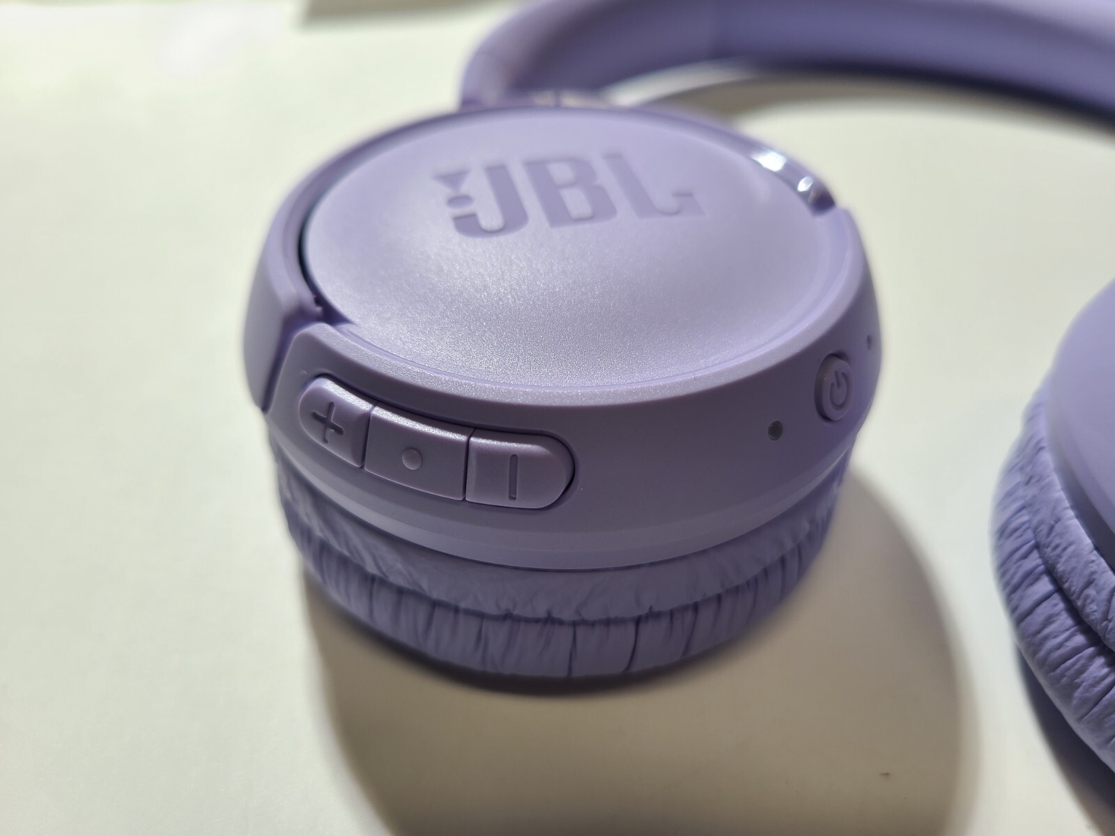 JBL (JBLT520BTPURAM) TUNE 520BT On-Ear Headphones, Purple