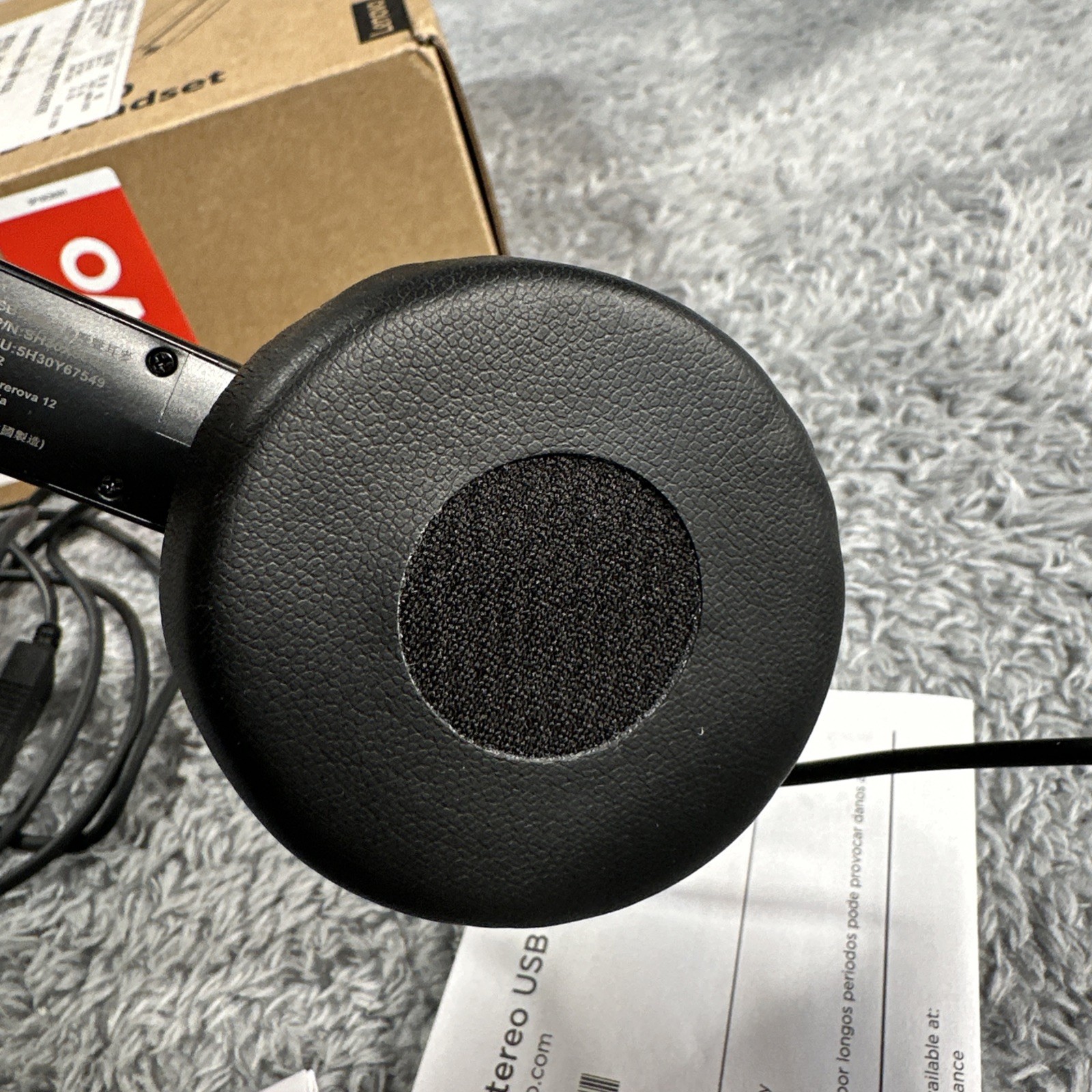Lenovo 100 USB Headset Plug and Play with USB New Open Box Call Center Office