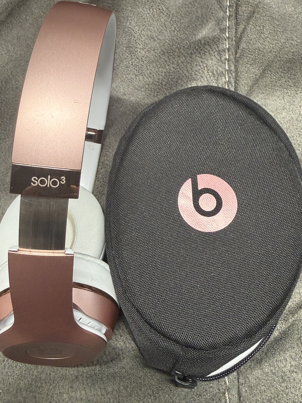 Beats by Dr. Dre Beats Solo3 Wireless On-Ear Headphones – Rose Gold