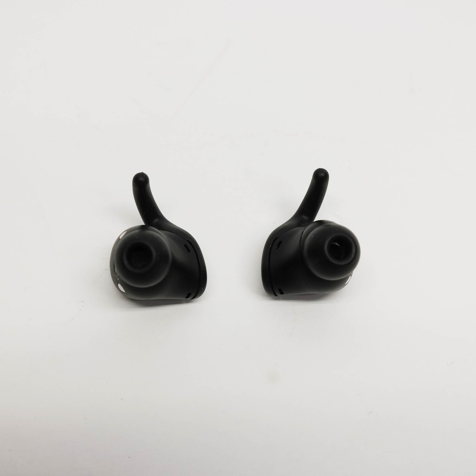 Beats Powerbeats Fit True Wireless Noise Canceling Earbuds ME2J4LL/A Black
