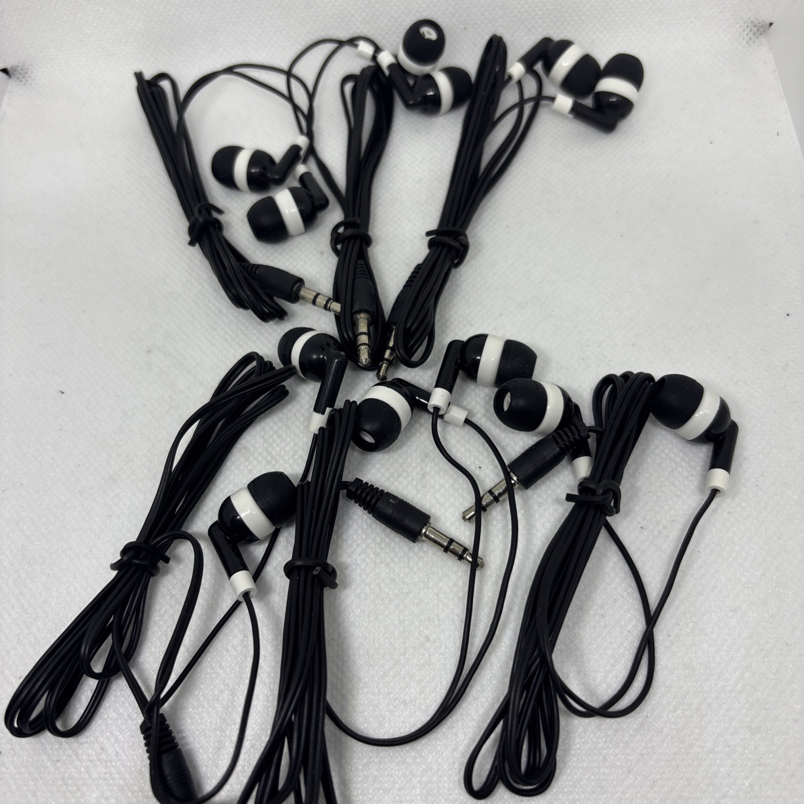 3.5mm In-ear Earbuds Headphones – Wired AUX Jack Earphone (qty 6)