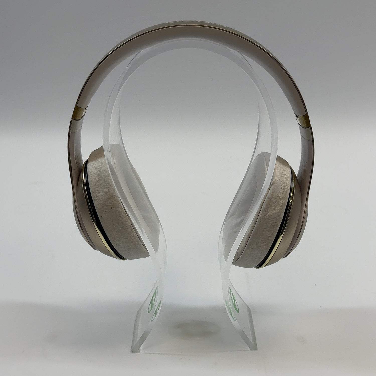 Beats Studio Pro Wireless On-Ear Bluetooth Headphones White/Silver B0501