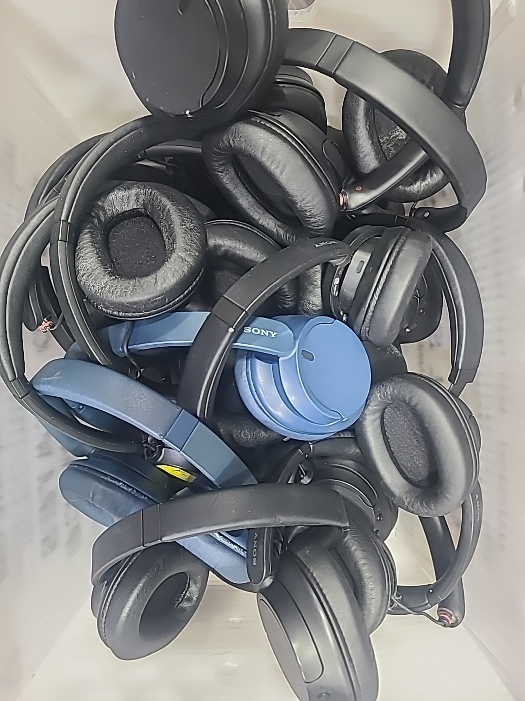 Lot Of 20 Broken Sony WH-CH720N Noise Canceling Headphones For Parts Or Repair