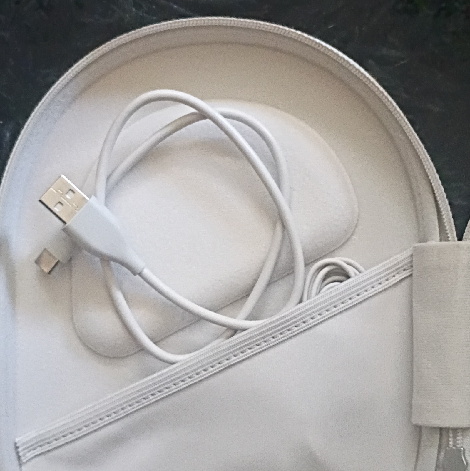 Bose QuietComfort Wireless Noise Cancelling Over-Ear Headphones, White
