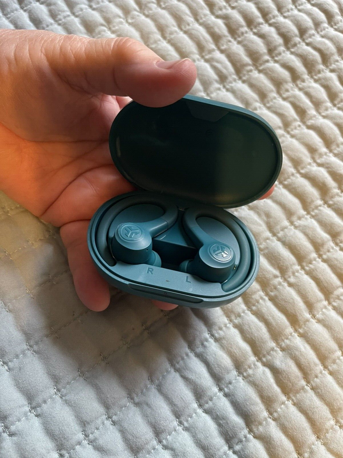 JLAB go air Sport True Wireless Earbuds high quality economical pre-owned