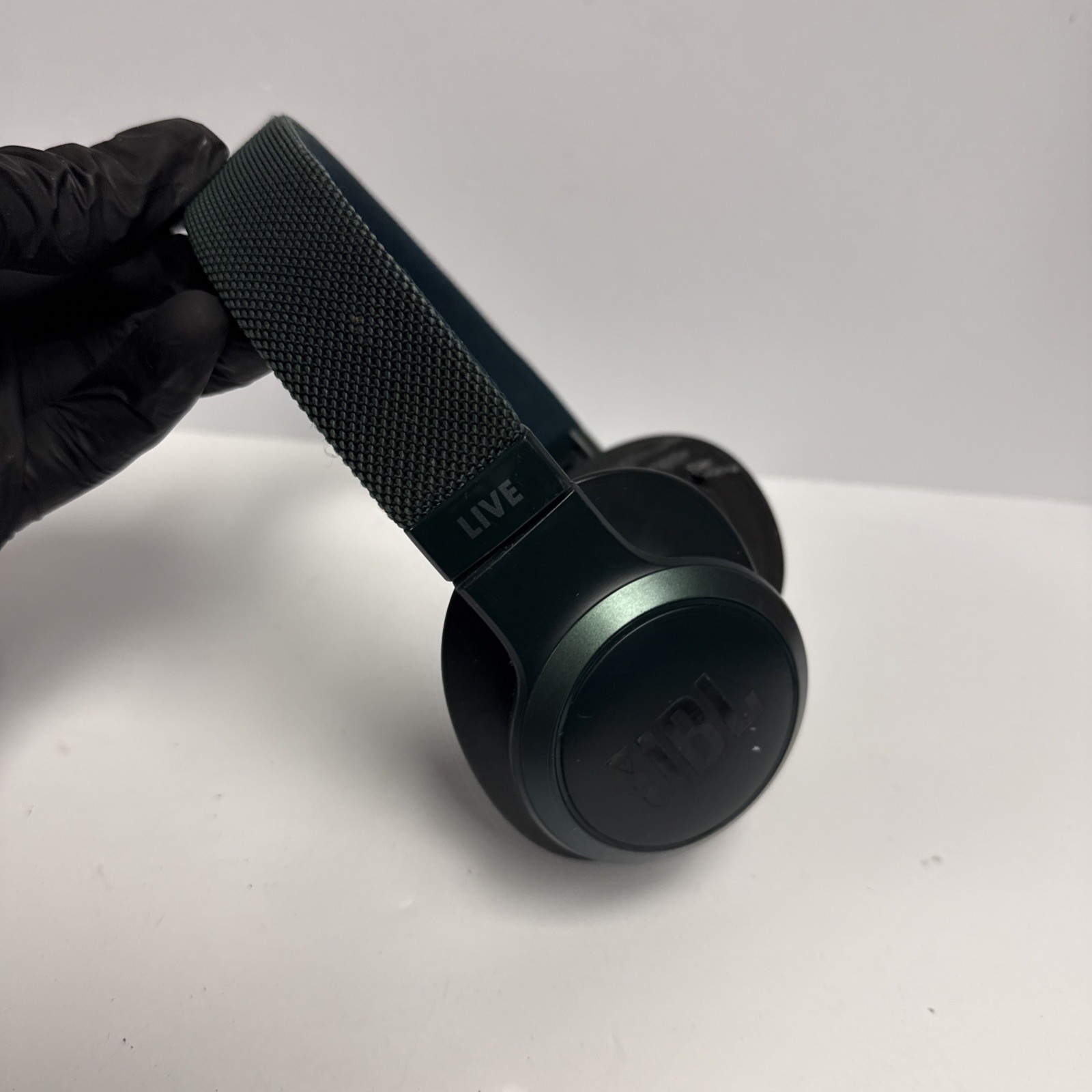 JBL Live 500BT Over-the-Ear Wireless Bluetooth Headphones Green Needs Pads