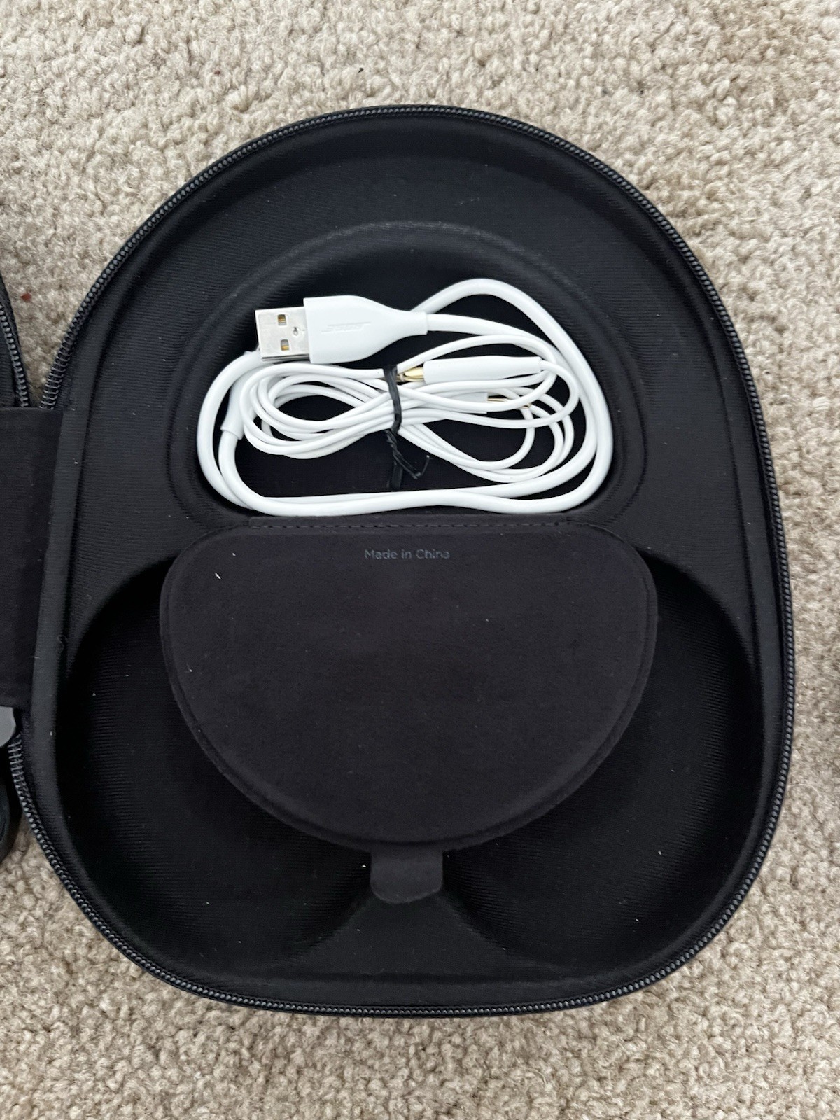 Bose White/Gold On-Ear Headband Headphones w/ Hard Case & USB Cable