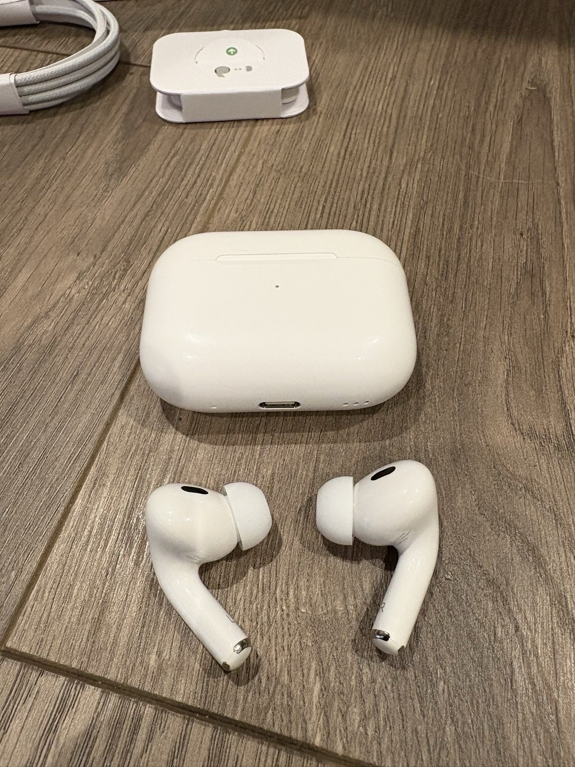 (SEALED) Apple AirPods Pro 2nd Generation with Wireless Charging Case – NEW