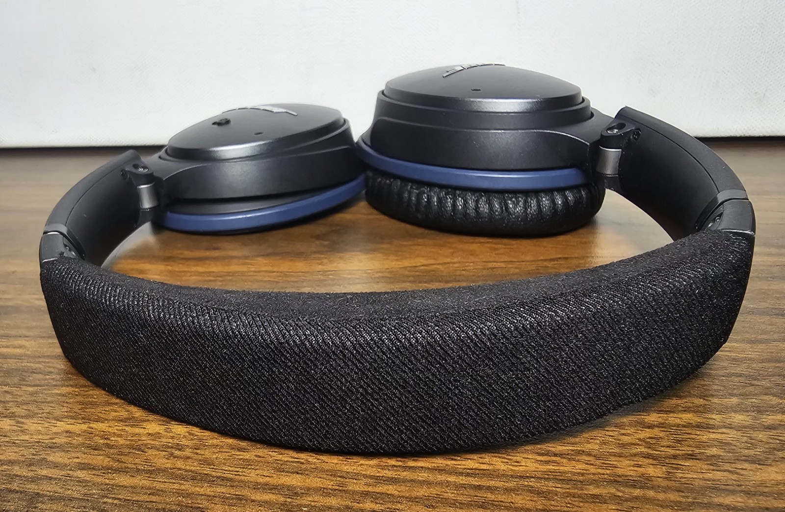Bose QuietComfort 25 Noise Cancelling Wired Headphones Black – Read Description