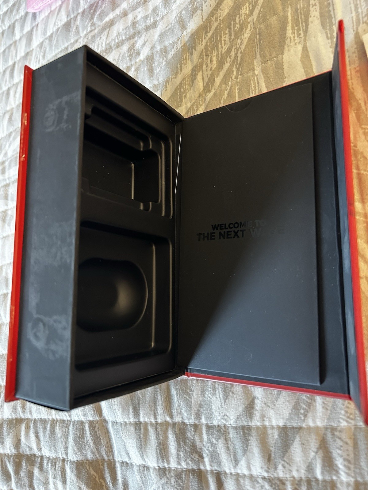 BOX & USER GUIDE ONLY Raycon Everyday Wireless Earbuds E25 Bluetooth Over Ear