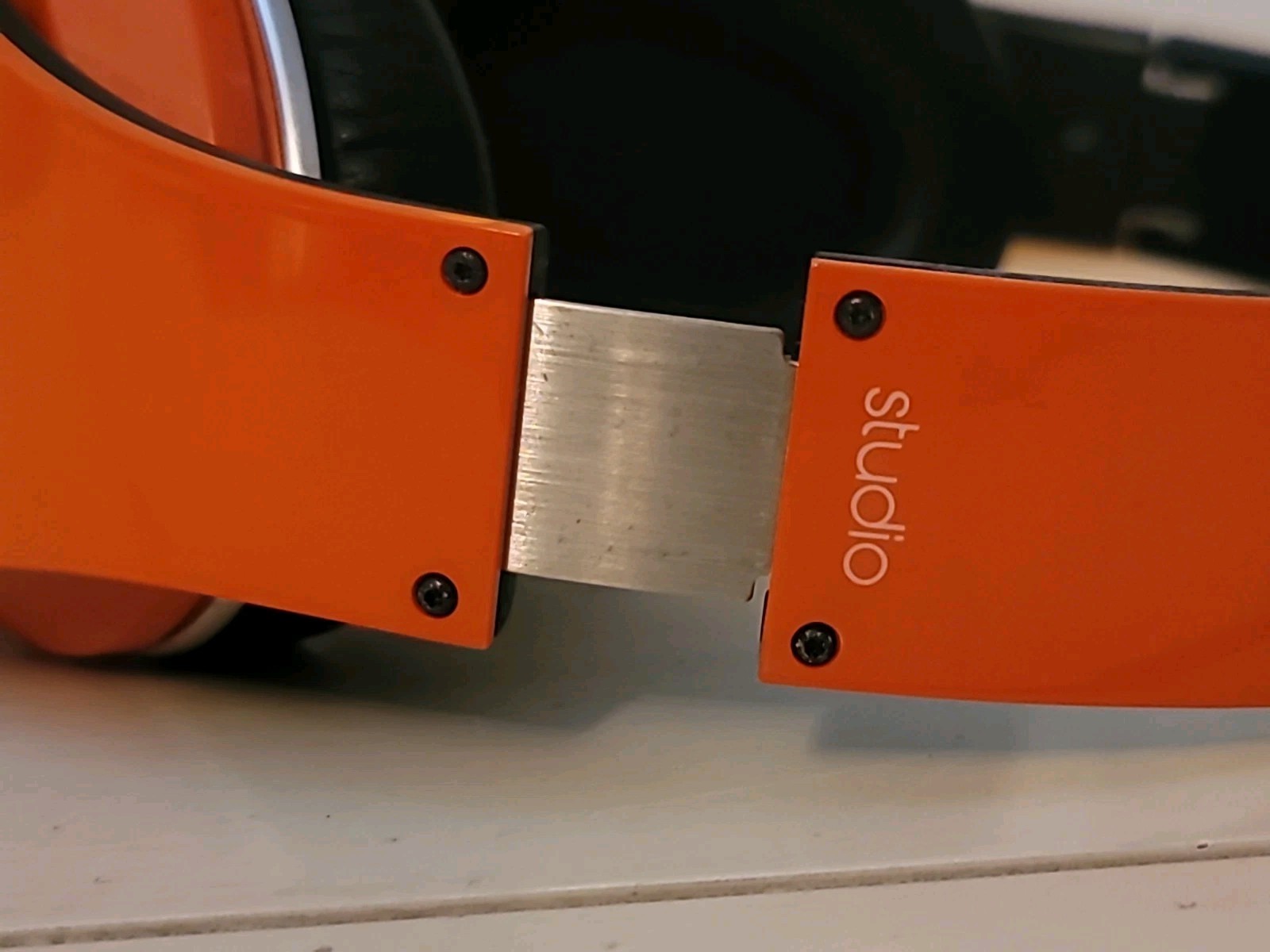 Monster Beats by Dr. Dre Studio 1st Gen Headphones Orange – – RARE!