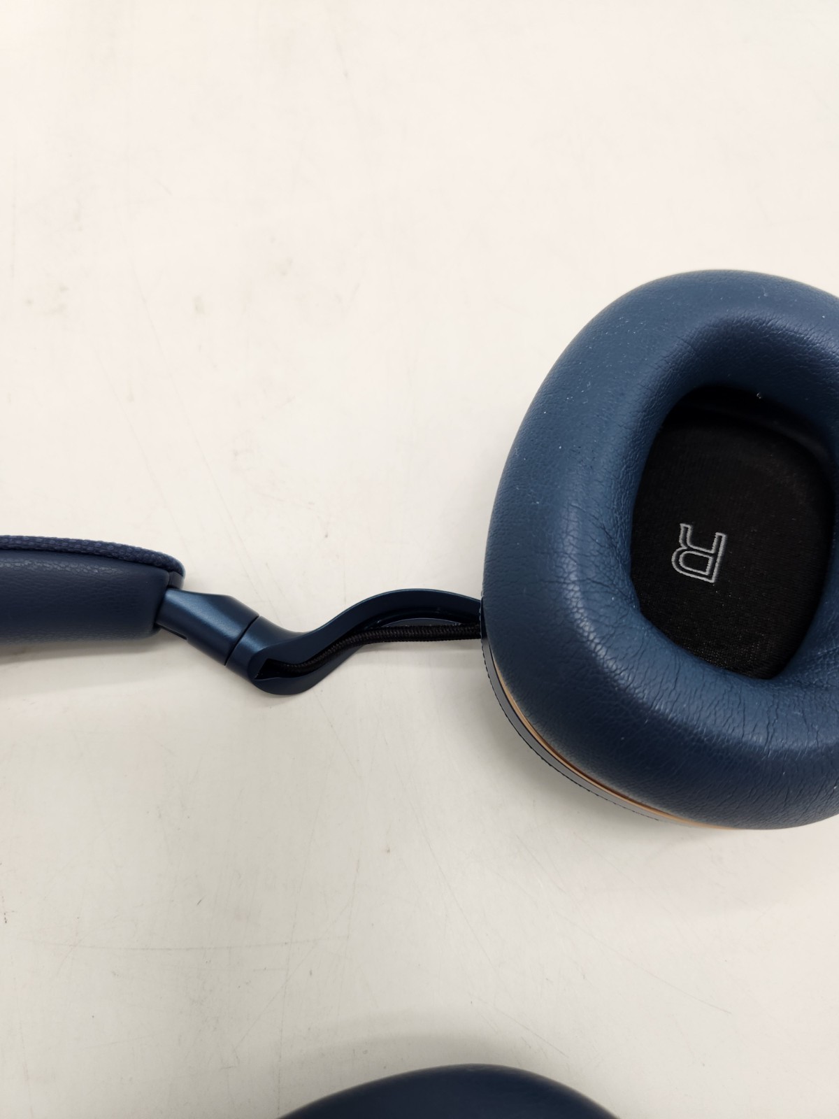 Bowers & Wilkins Px7 S2 Noise Canceling Wireless Headphone | Ocean Blue
