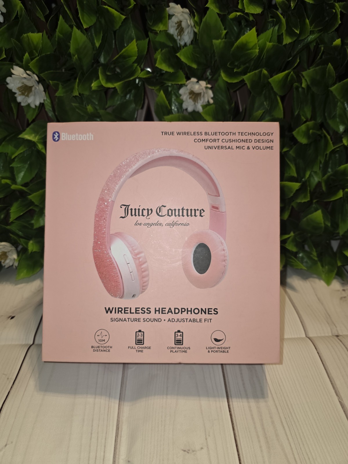 *Brand New* Juicy Couture Bedazzled Headphones