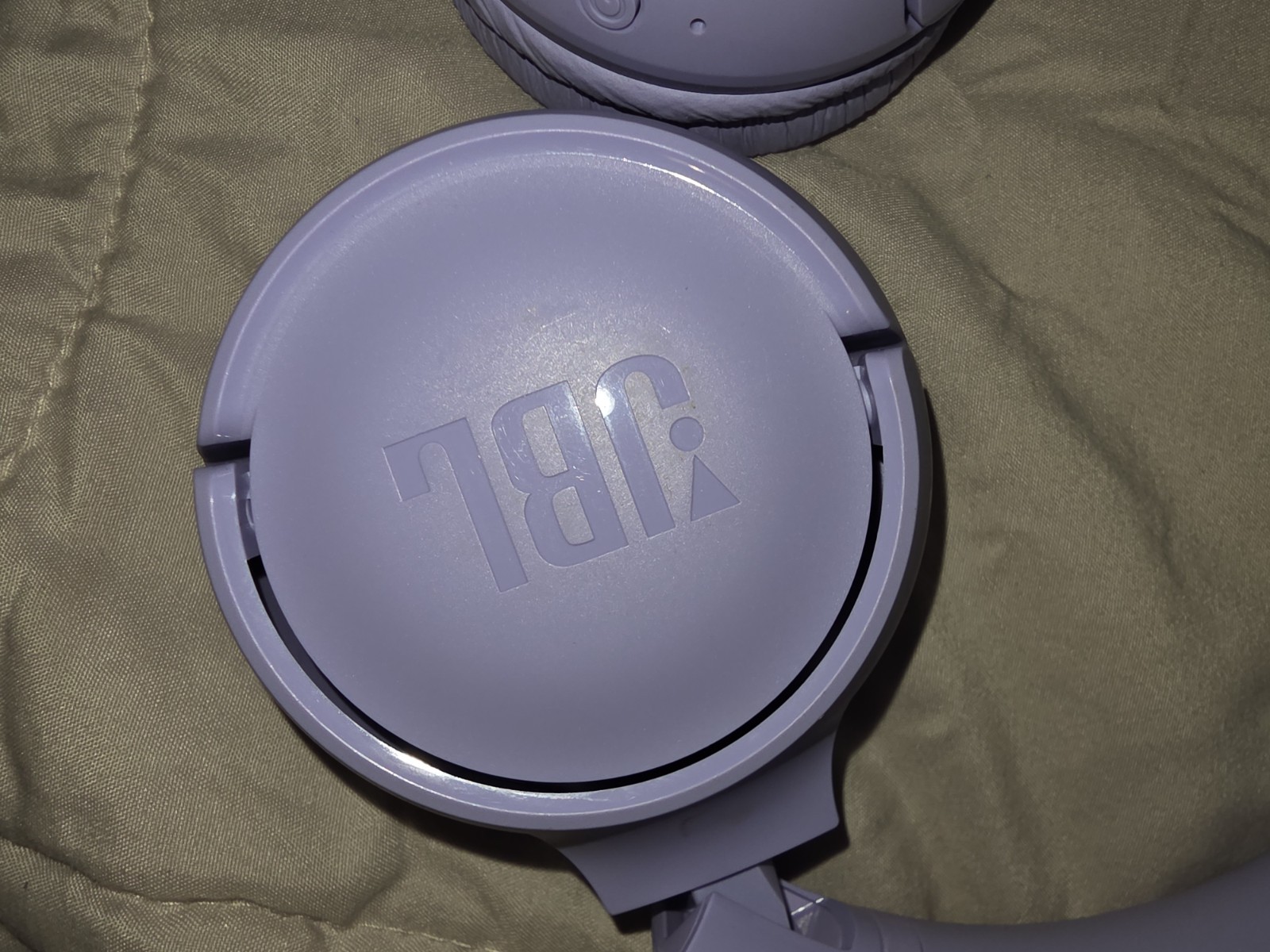 JBL Tune 520BT Wireless Bluetooth Headphones | Purple