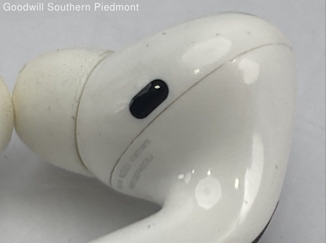 Apple AirPods Pro 1 Wireless Earbuds – Tested