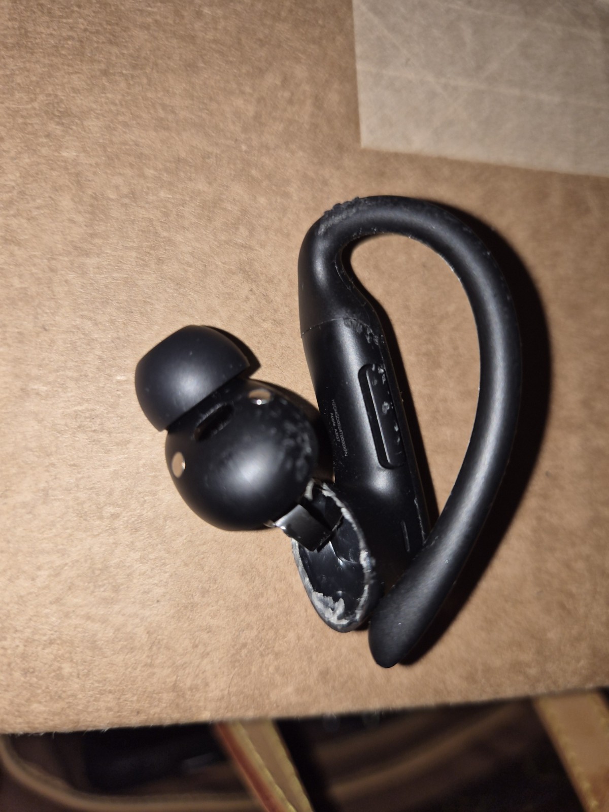 Beats Powerbeats PRO 2 Wireless Right Side Earbud – Black (A3157) FOR PARTS