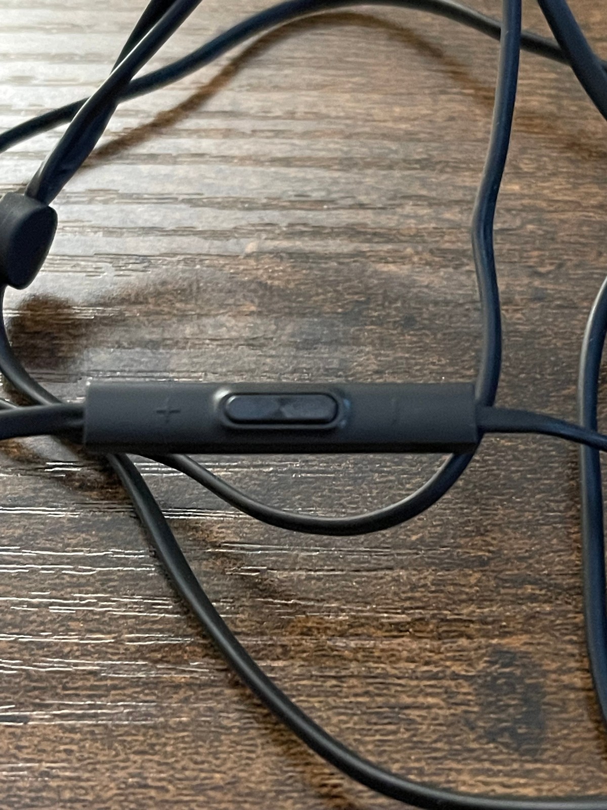 Unbranded Black In-Ear Earbud Headphones with USB-C Port Connector & Remote