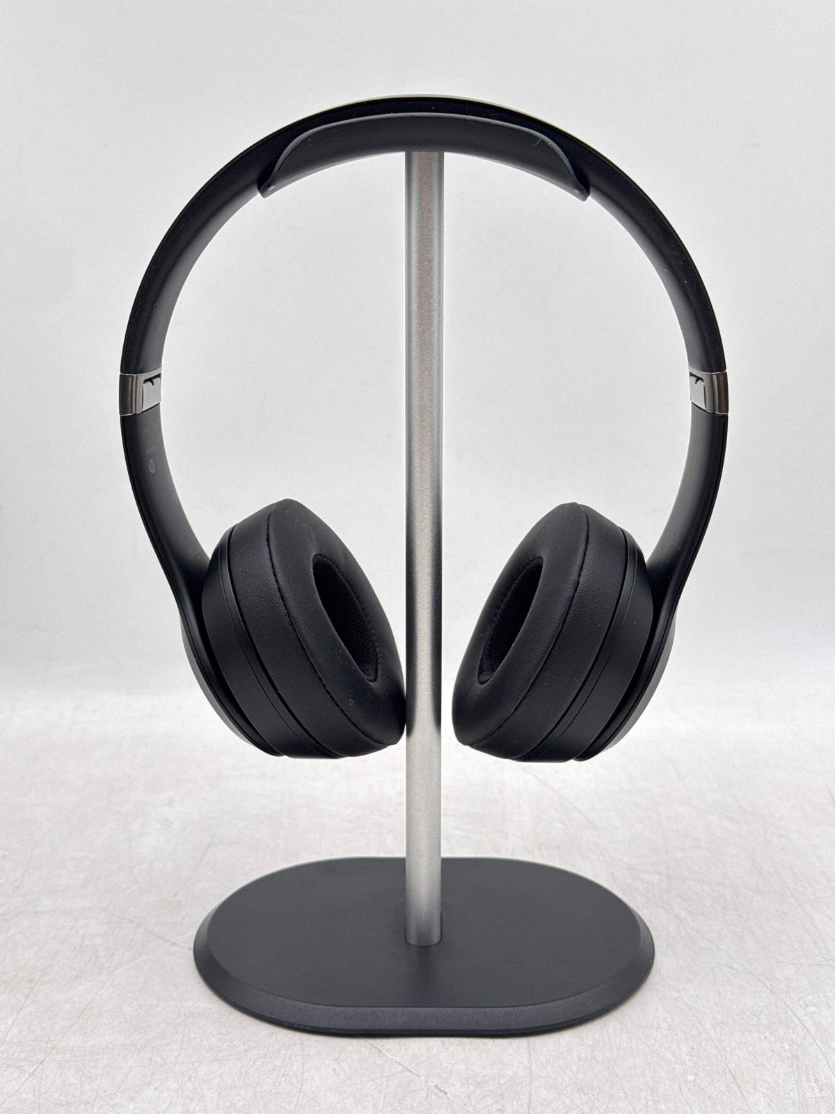 Beats Solo 4 Wireless On-Ear Headphones Black – Open Box
