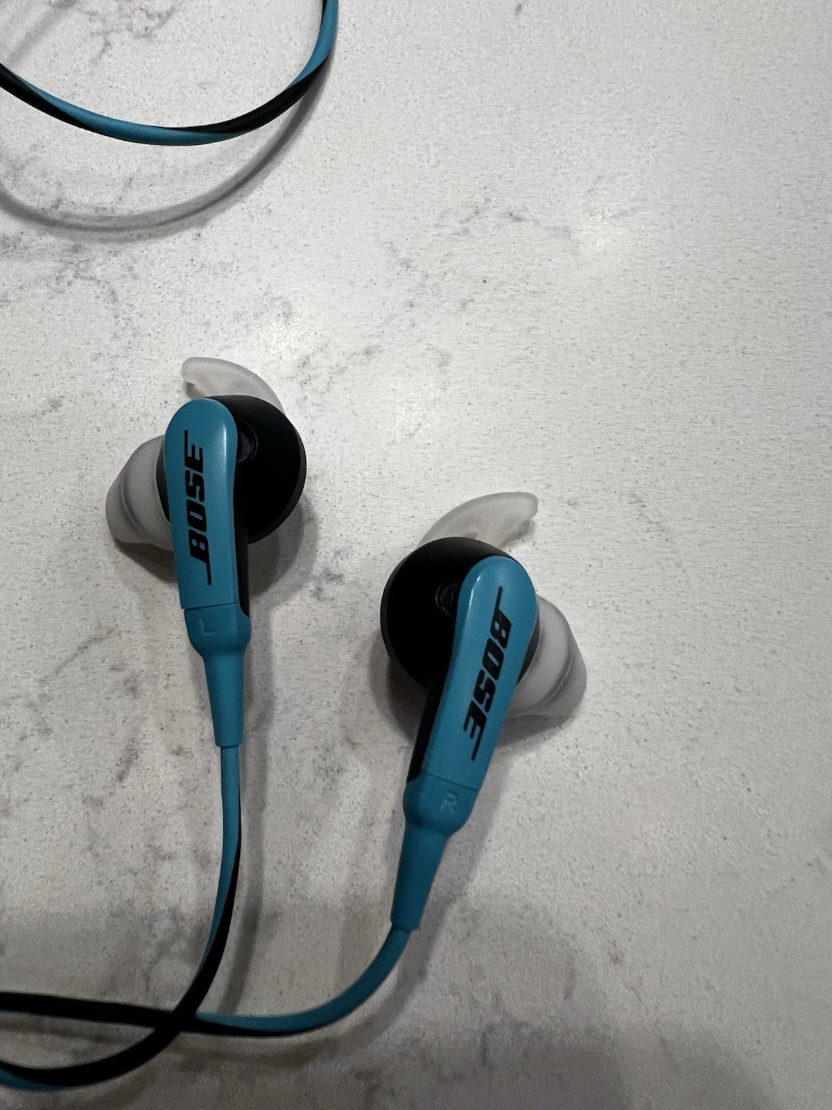 Bose SoundSport Wireless Bluetooth Earbuds Sport Headphones w/ Case Tested Aqua