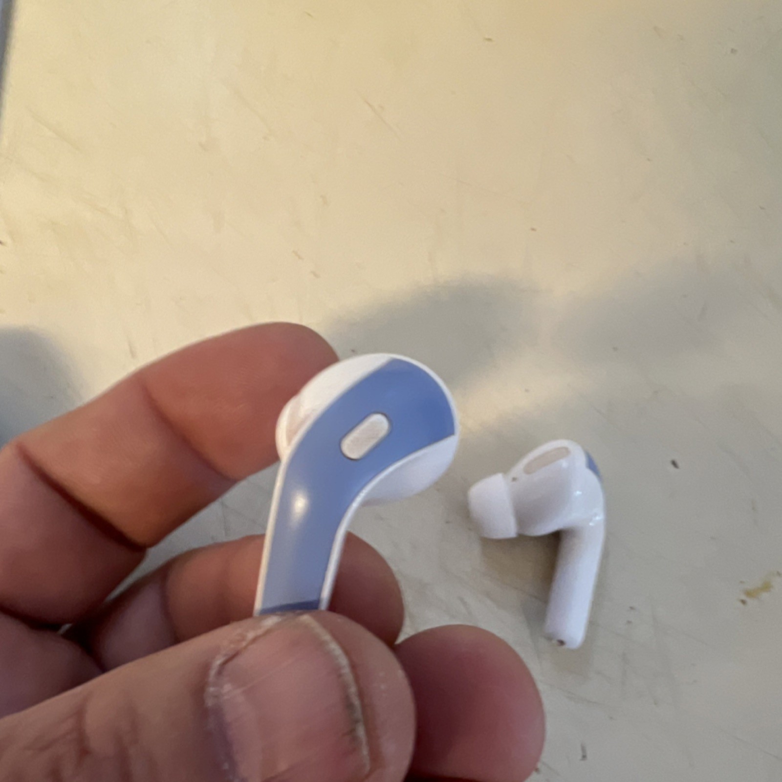 TAGRY X08 Wireless Bluetooth In-Ear Earbuds White Purple w/ Charging Case