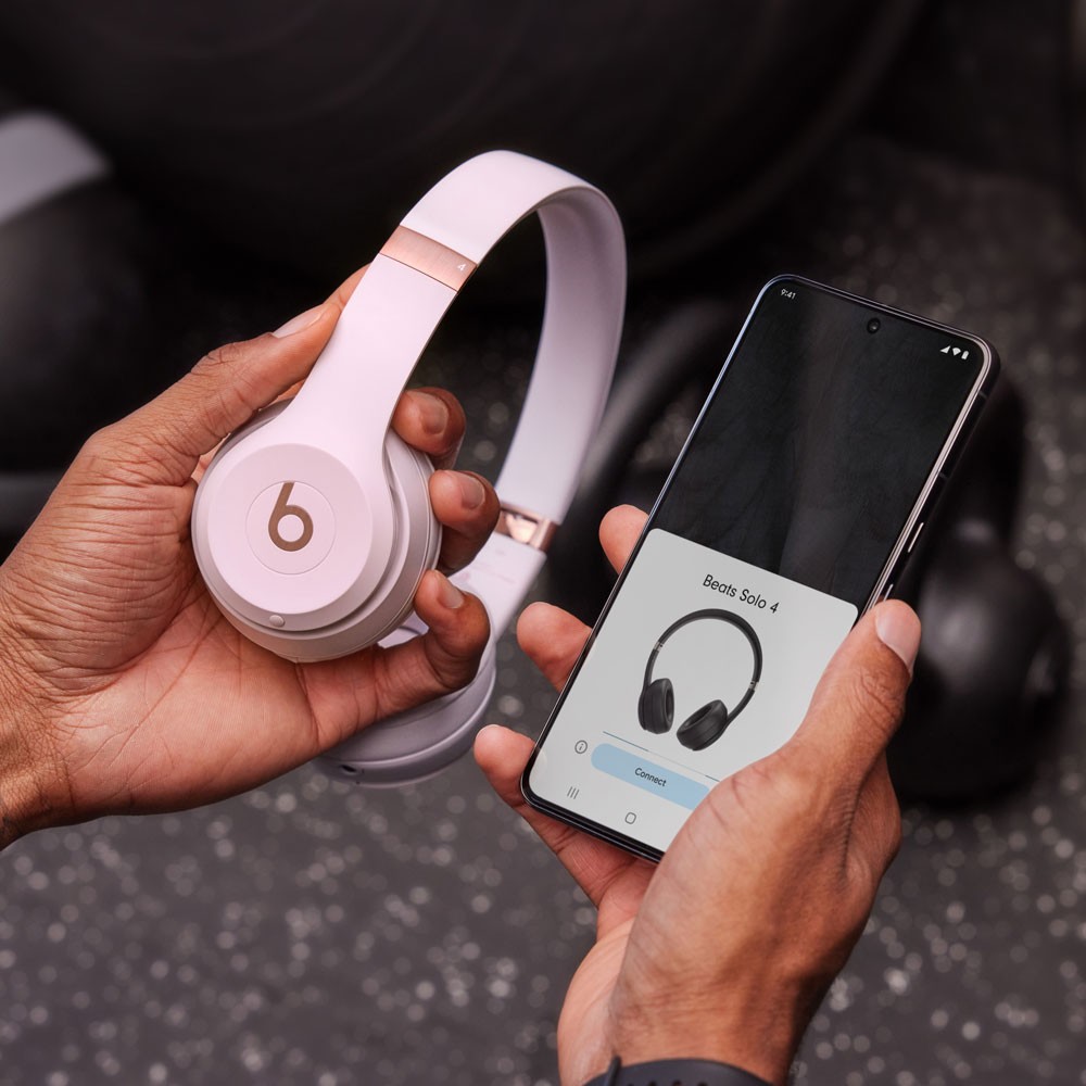 Beats Solo4 Wireless Headphones – On-Ear – Black/Pink/Blue – Pristine