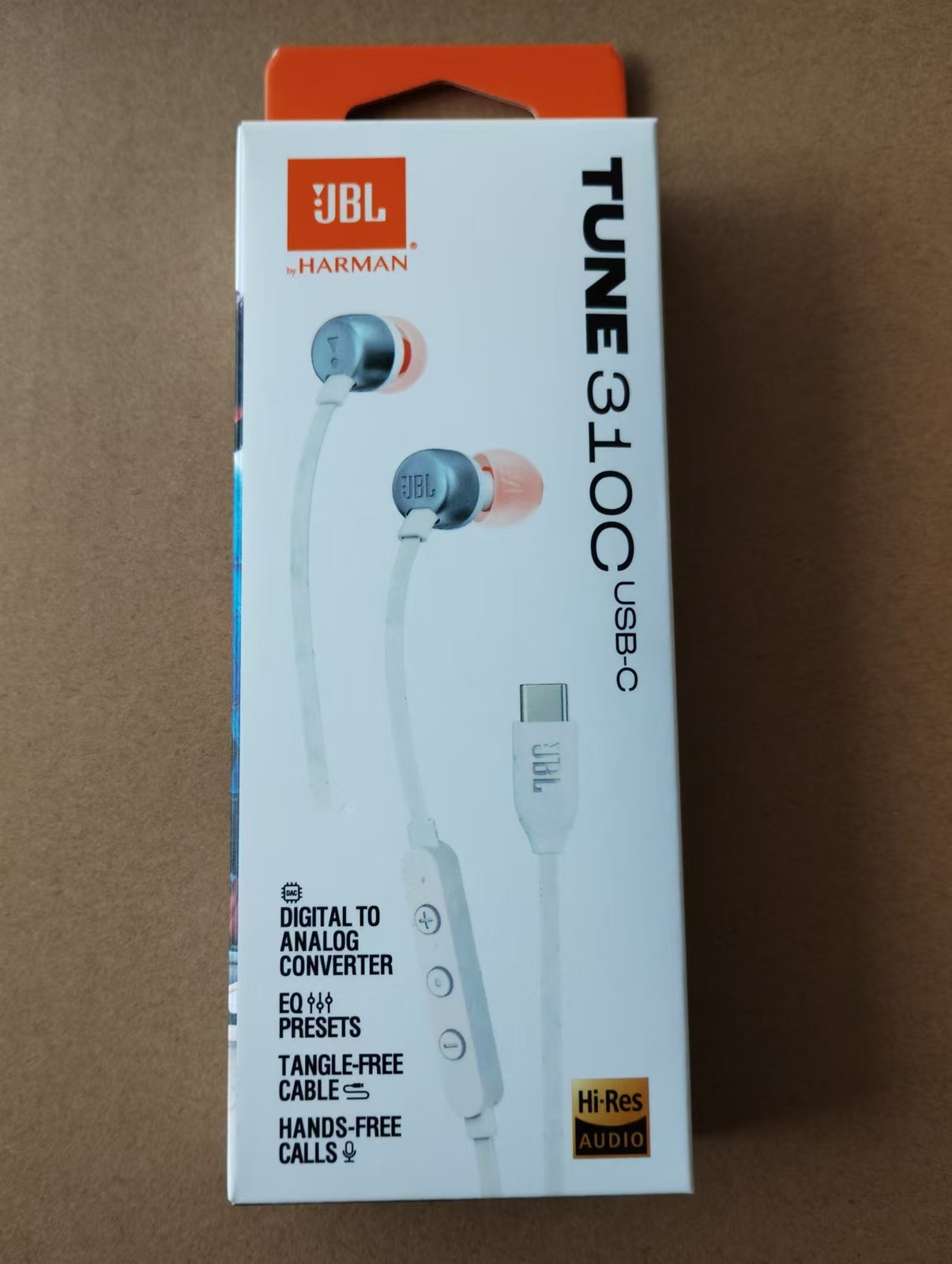 JBL Tune 310C USB-C In-ear Hi-Res Headphones Tangle Free Black – Excellent