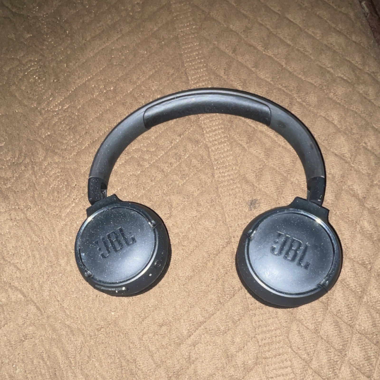 JBL Black On-Ear Headband Headphones Double Earpieces Ear-Pad (On the Ear)