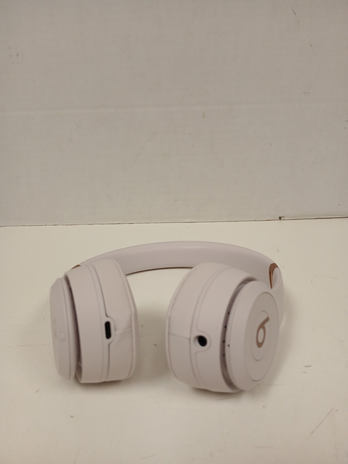 Beats Solo 4 Wireless On-Ear Headphones, Cloud Pink