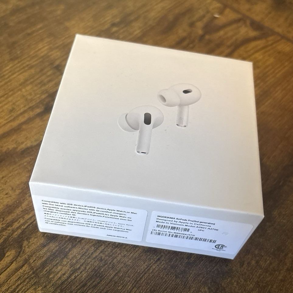 Apple AirPods Pro (2nd Gen) White Bluetooth ANC MagSafe USB-C Charging Case