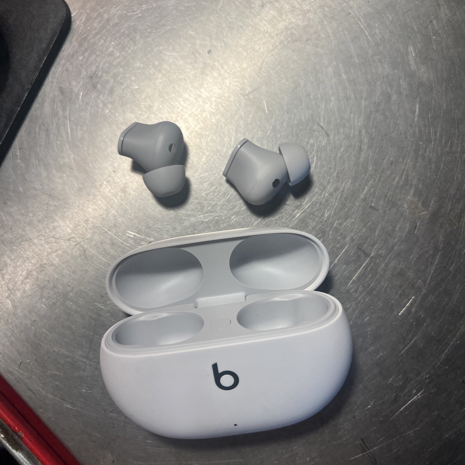 BEATS STUDIO BUDS WIRELESS NOISE CANCELLATION EARBUDS MJ4Y3LL/A – WHITE