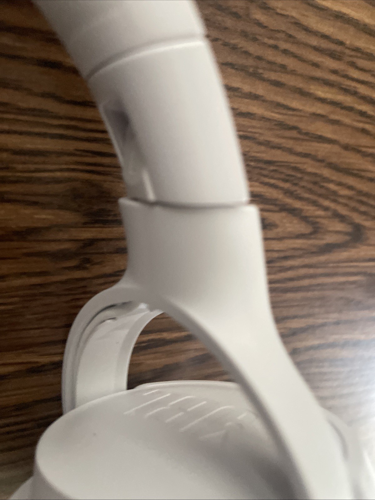 JBL Tune 770NC Over-ear Wireless Headphones – White