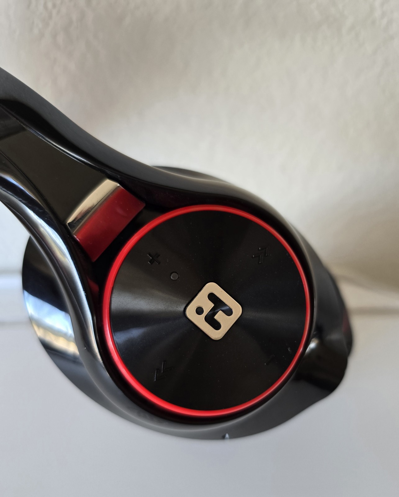 ​iHome iB90 Wireless Bluetooth Headphones Black Red – Tested & Working Great