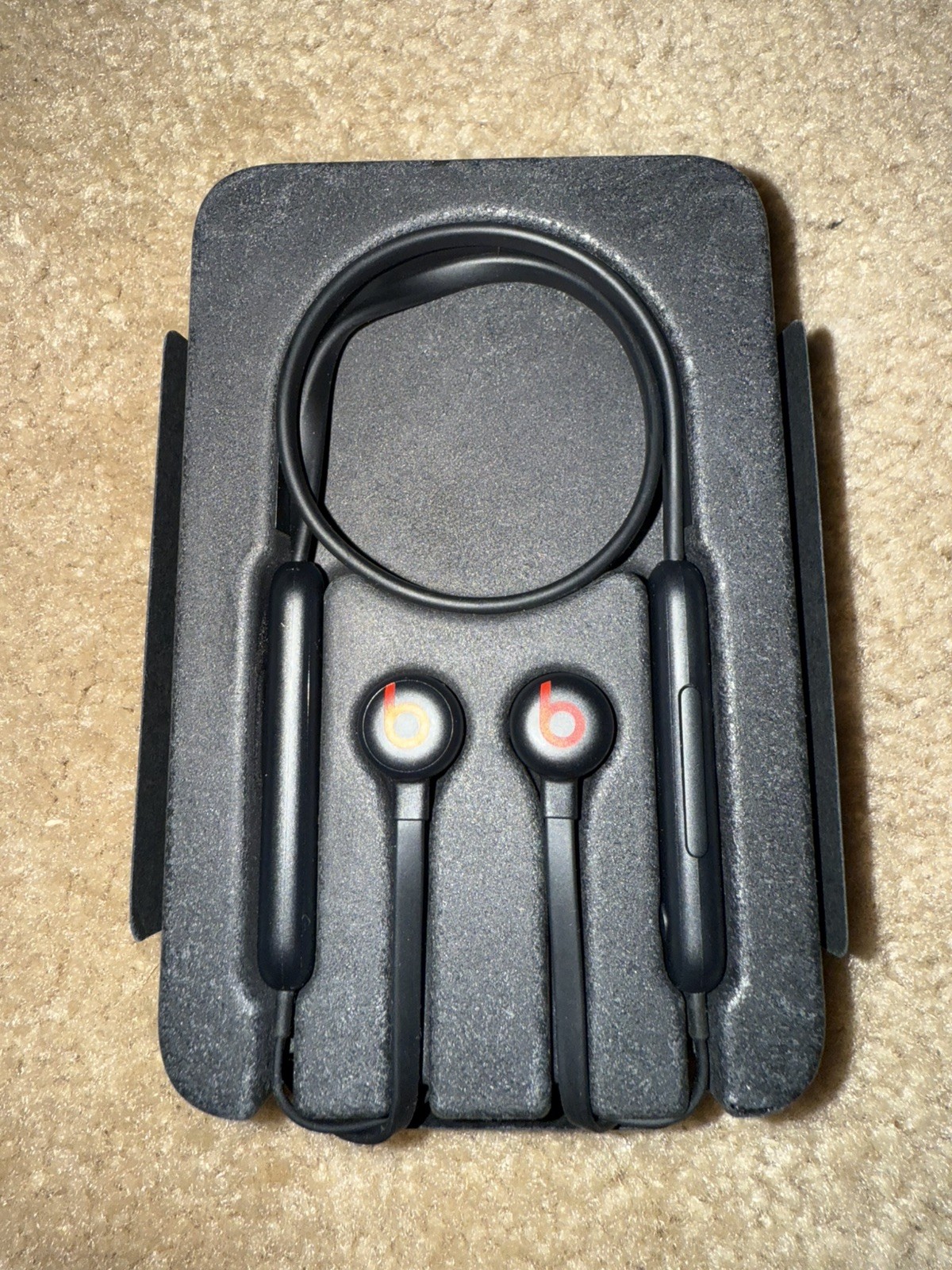 Beats Flex Wireless Earphones – Black – Open Box, Never Used – Apple 2021 Model