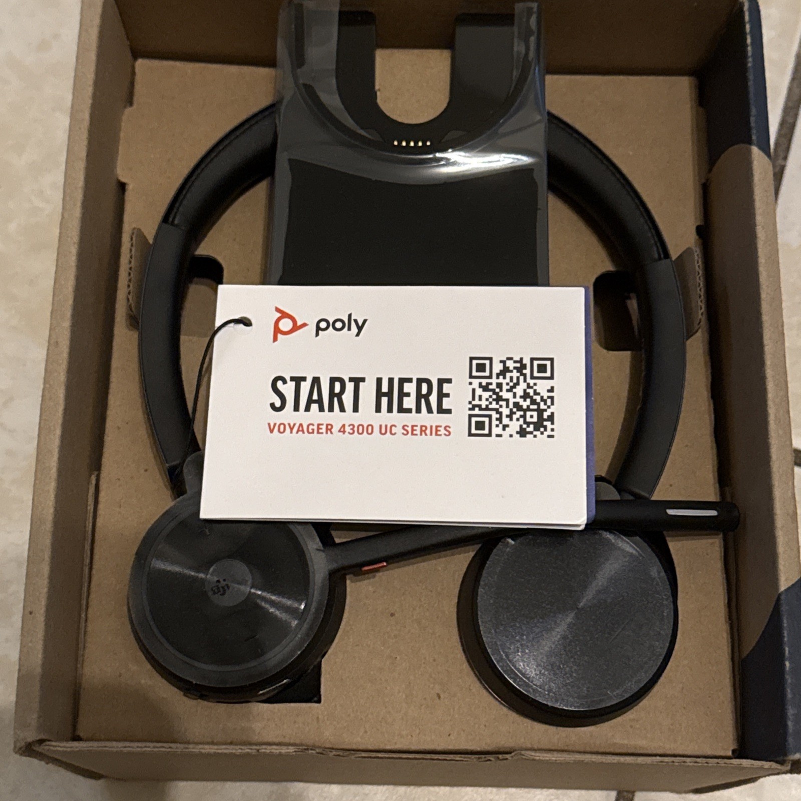 Poly Voyager 4310-M Mono MS Teams Bluetooth USB-A Headset with charging stand