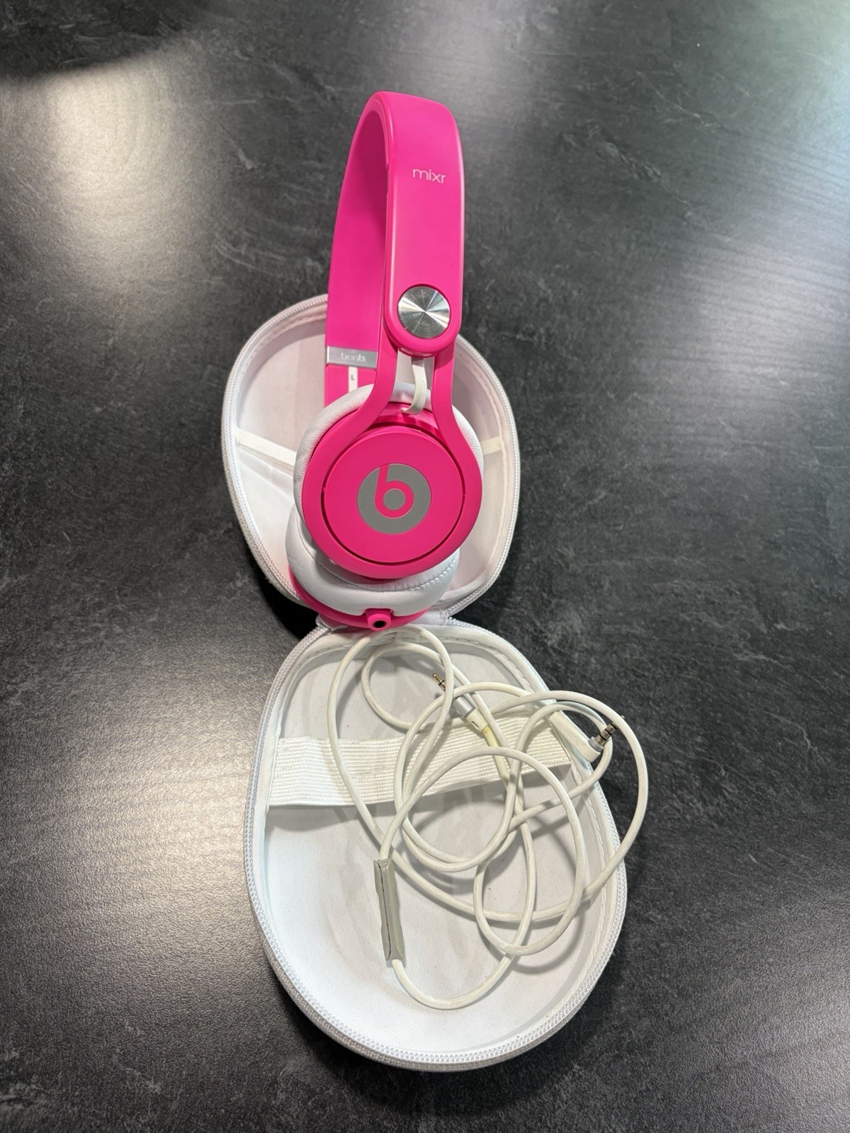 Beats by Dr. Dre Mixr Neon Pink On-Ear Headphones + Case – Tested Working