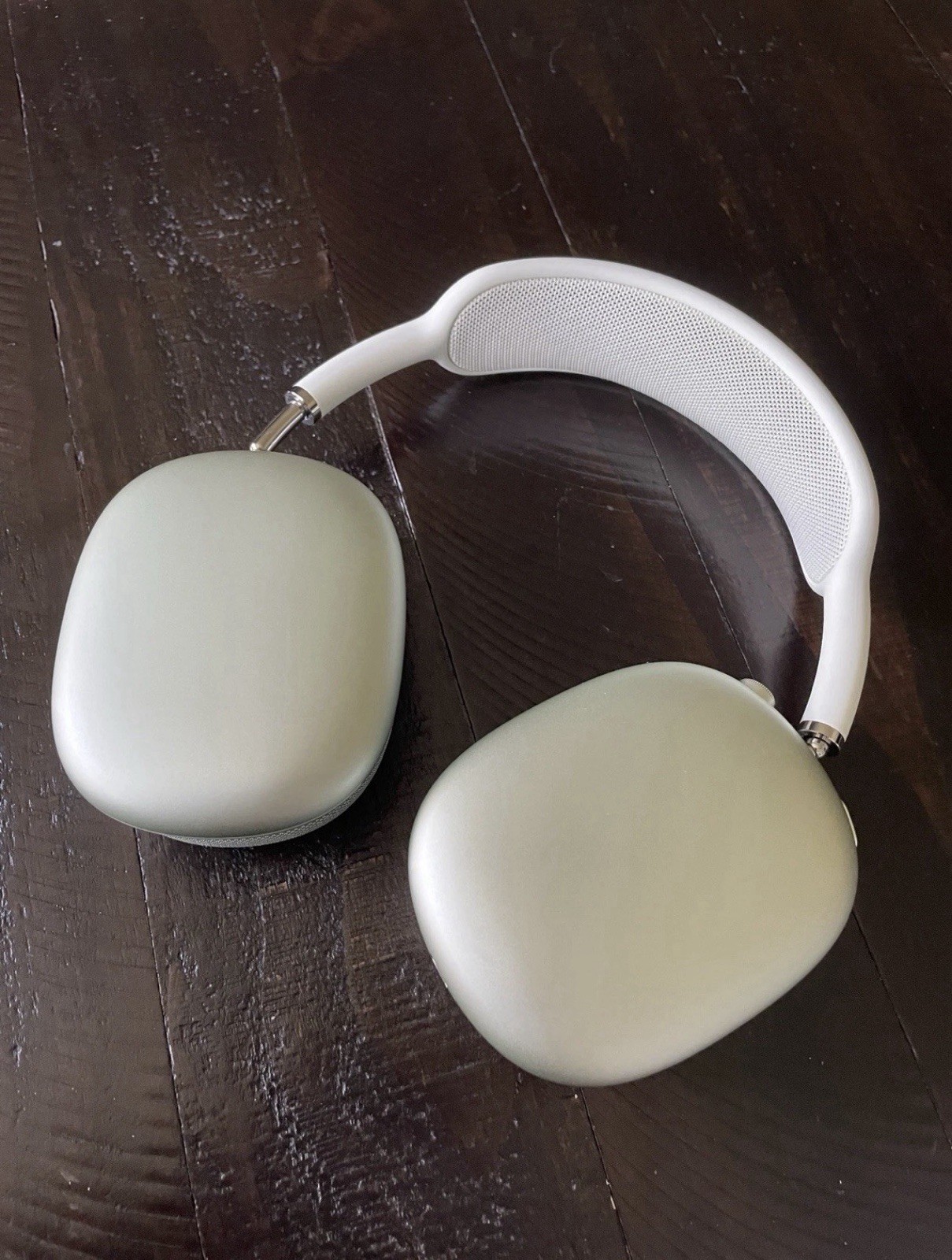 Apple AirPods Max Over-Ear Wireless Bluetooth Headphones w/ Smart Case Green