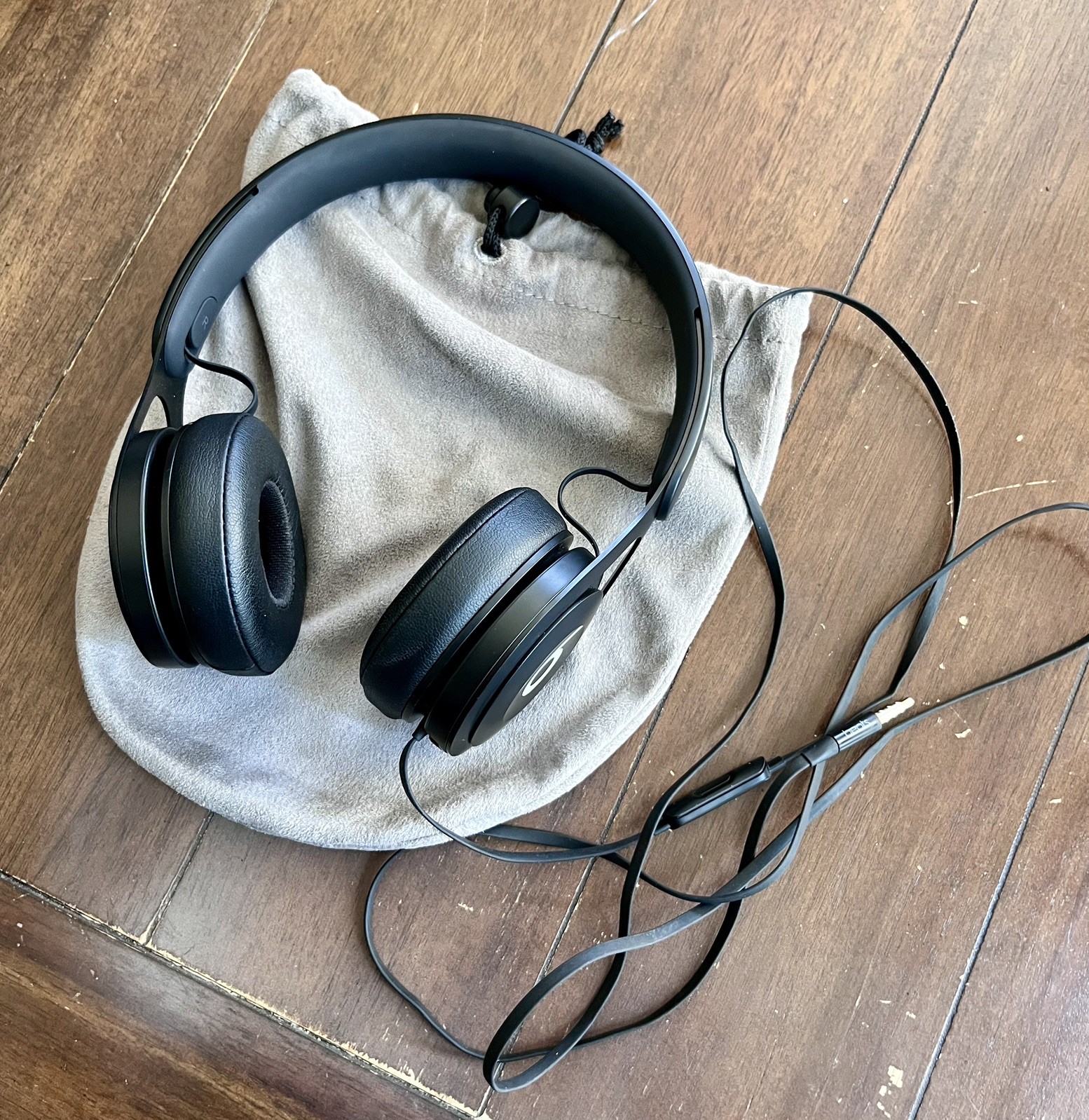 Beats EP Wired Headband On-Ear Headphones Black TESTED W/ Bag Fast Shipping