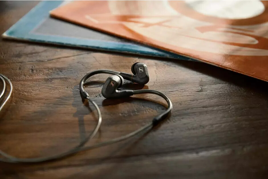 Sennheiser IE 300 Audiophile Wired 3.5mm Earbuds Headphones In-Ear