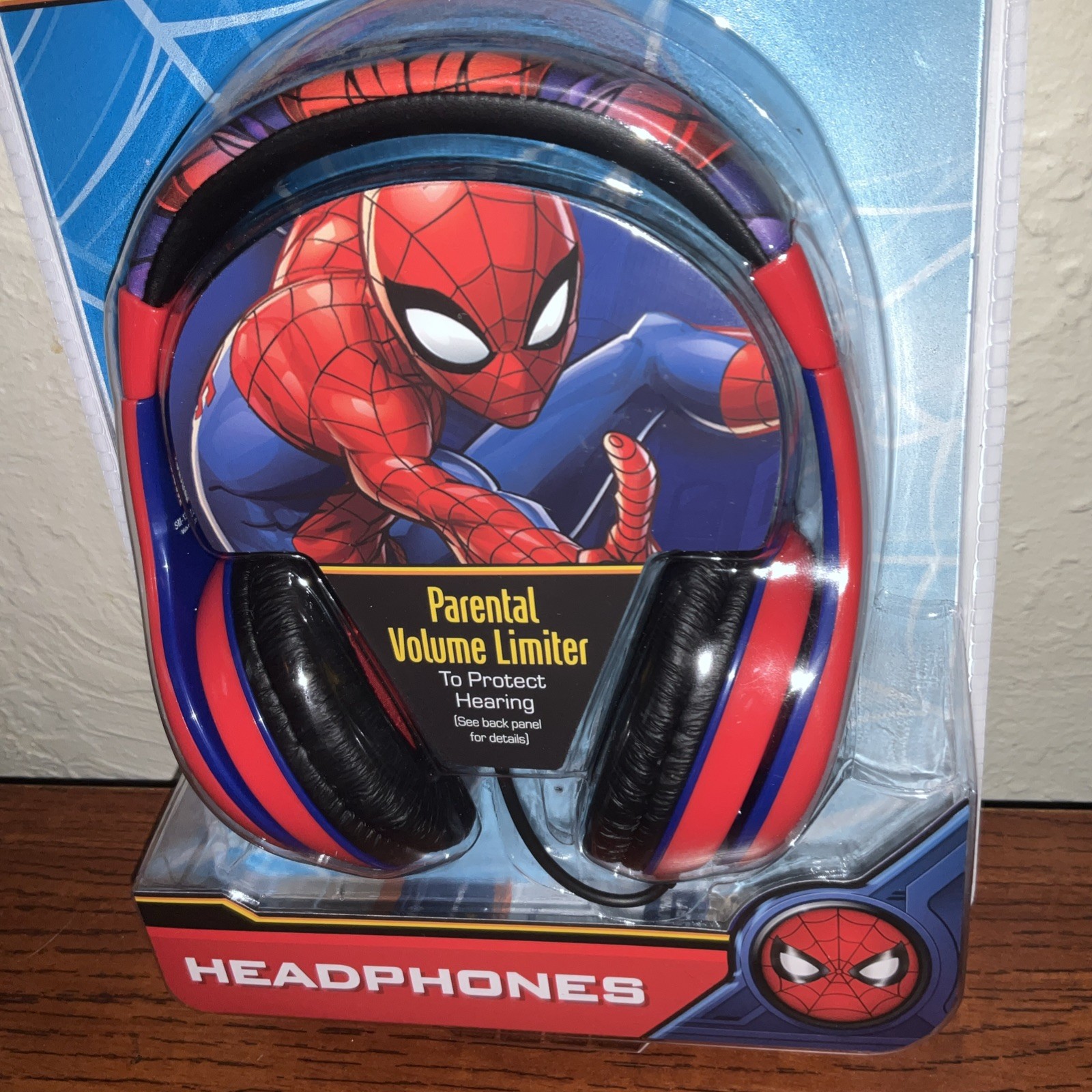 Marvel Spider-Man Kids Headphones Adjustable Headband Parental Volume Limiter