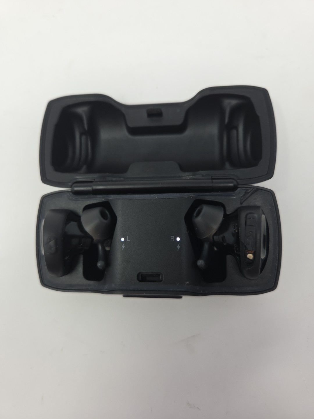 Bose SoundSport Free 423729 Earbuds Black True Wireless *READ*