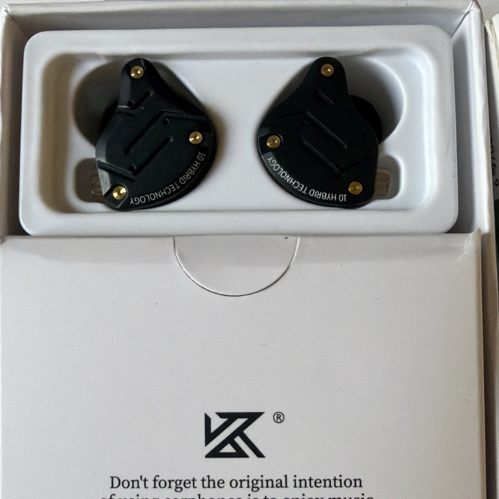 KZ ZS10 Pro, Linsoul 4BA+1DD 5 Driver in-Ear HiFi Metal Earphones, Black