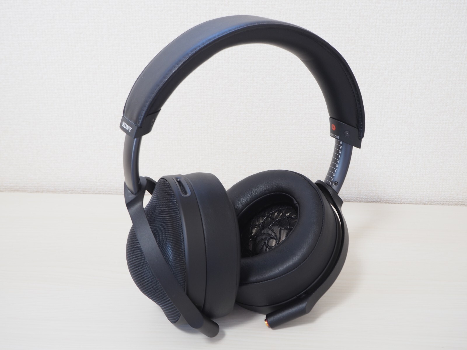 [Excellent] SONY MDR-Z1R Over-ear Stereo Headphones Japan With Cable Tested
