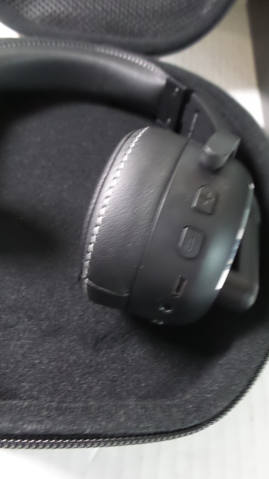 Rand McNally ClearDryve 210 Premium 2-in-1 Wireless Headsets Headphones