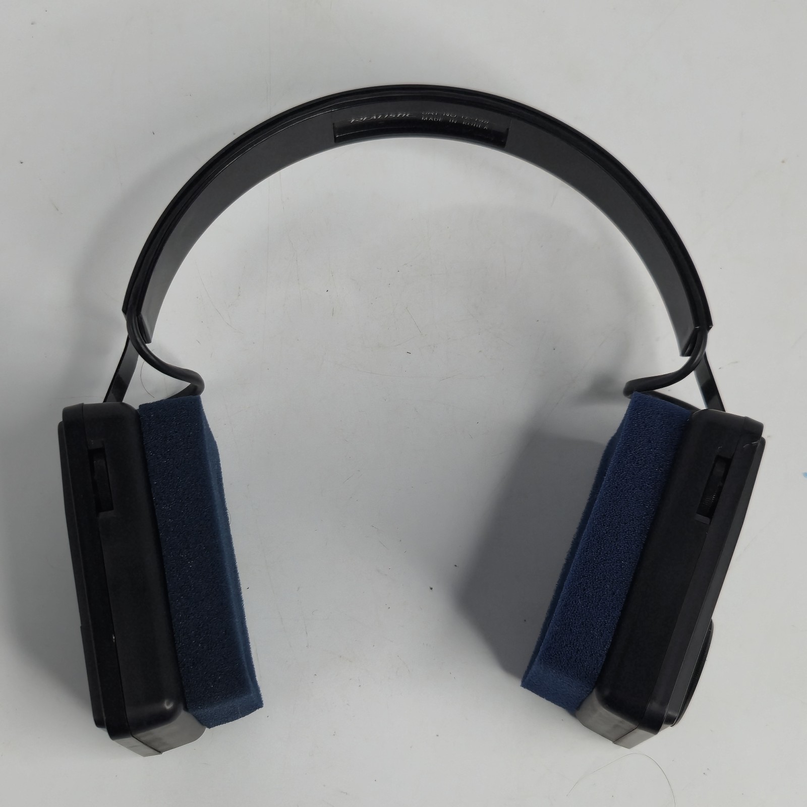 Vtg WORKING Portable Realistic 12-199 AM/FM Stereo Mate Headphone Radio Shack