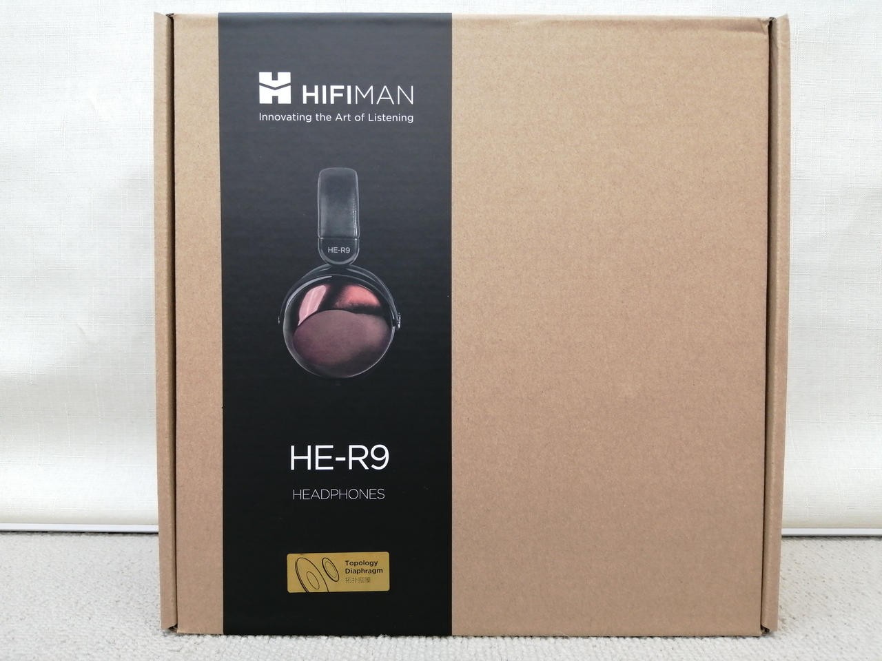HIFIMAN HE-R9 Closed-Back Headphones Unopened 32Ω 15Hz-35kHz