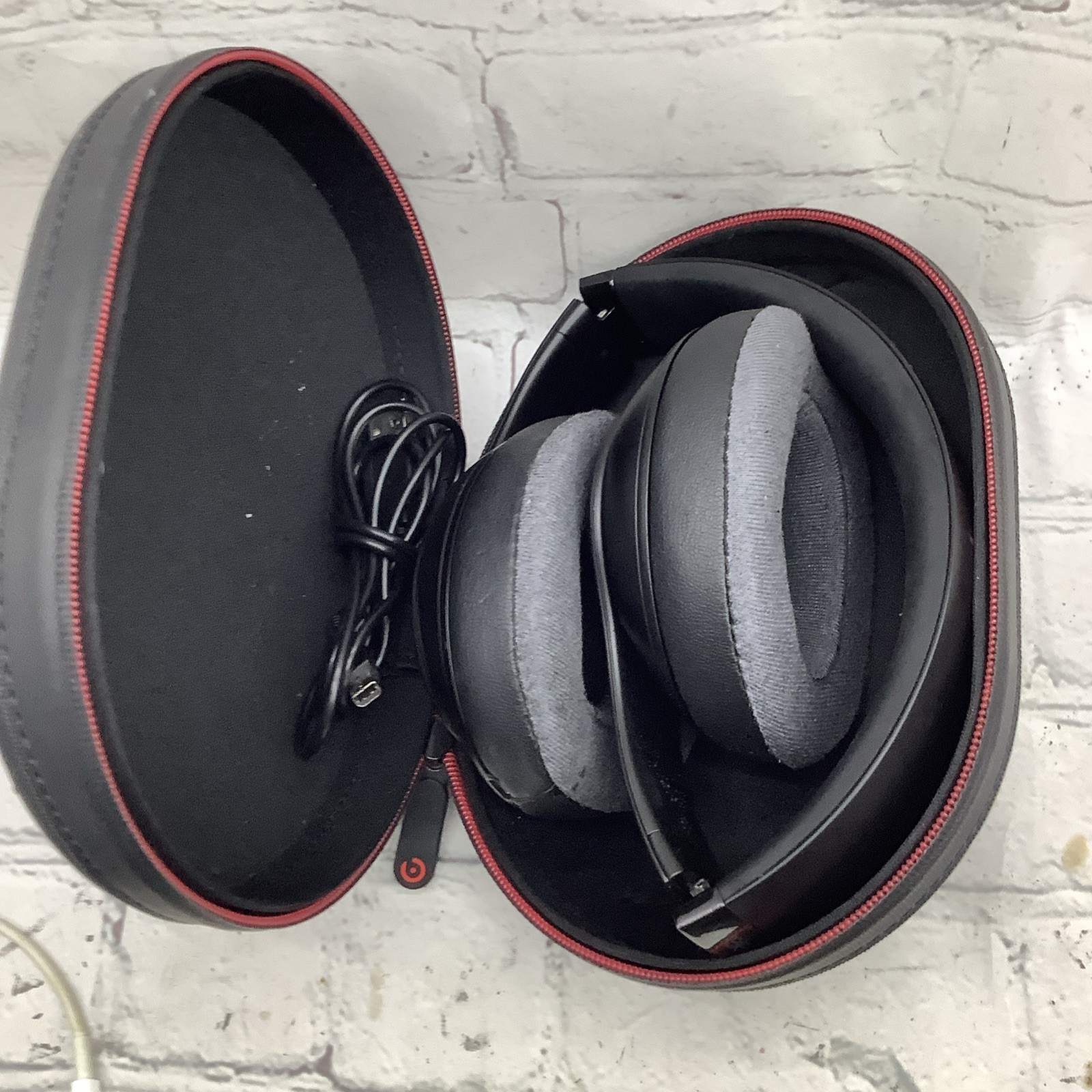 Beats Studio Pro Wireless Over-the-Ear Headphones – Black