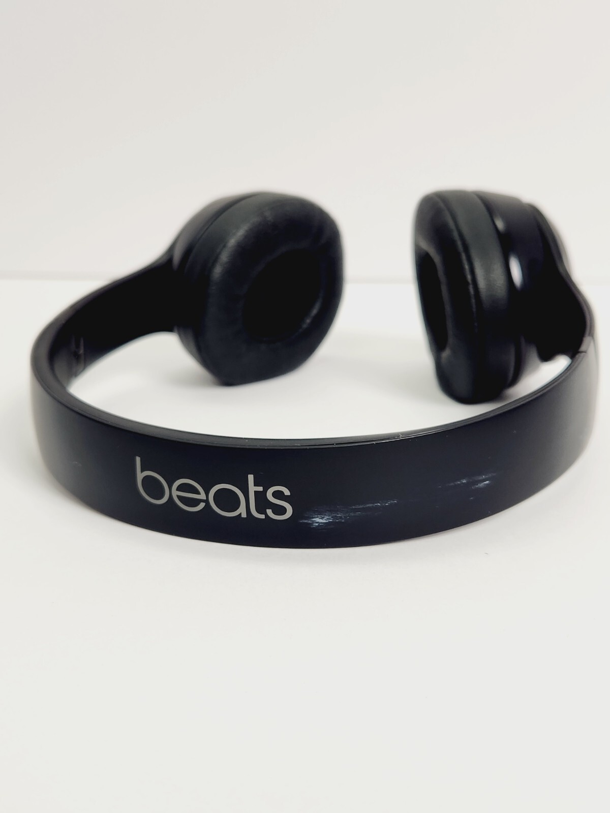 Beats by Dr. Dre Solo3 Over the Ear Headphone – Gloss Black