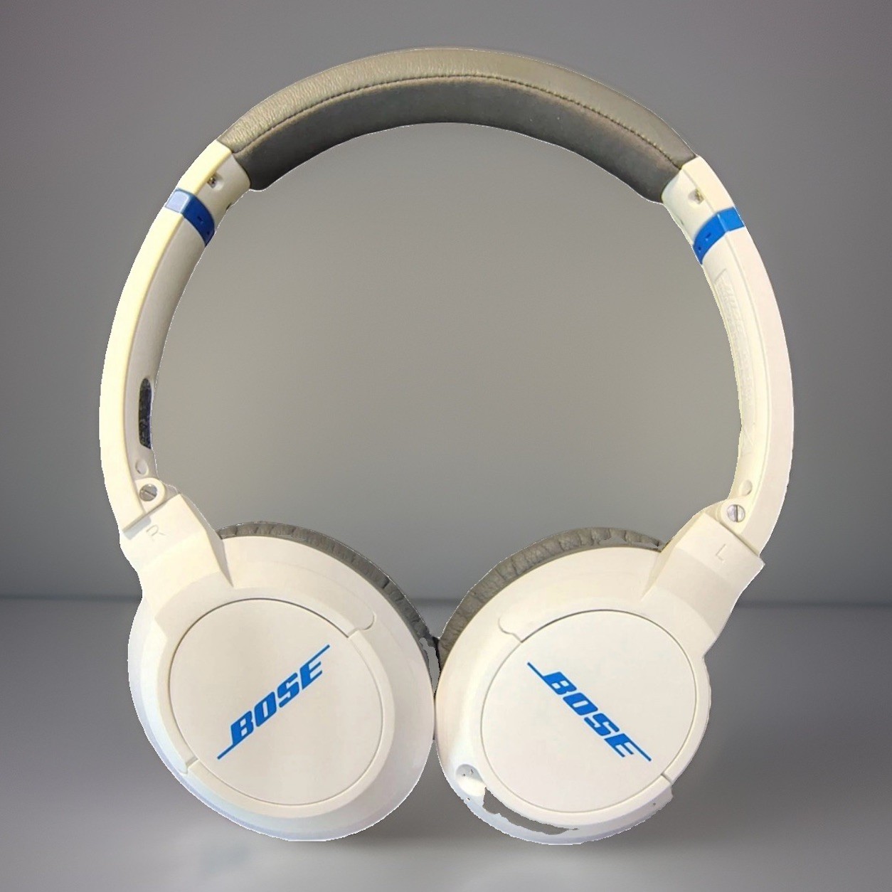Bose SoundTrue On-Ear Wired Headphones White Great Condition!