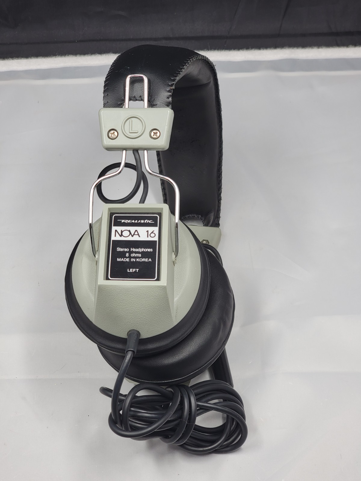 Realistic Nova 16 Over-Ear Stereo Headphones Volume Control 1/4in 8ohm 6ft